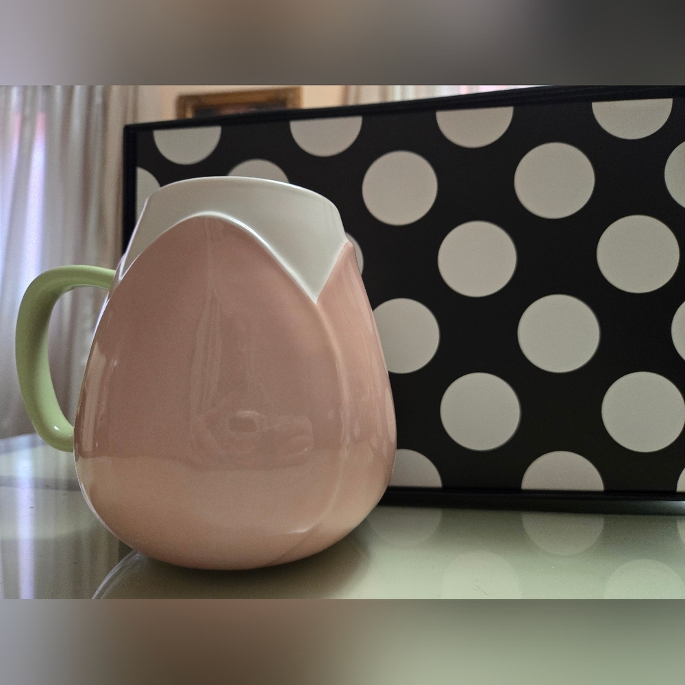 ✨️RD Hello Spring Mug✨️ - Picture 2 of 3